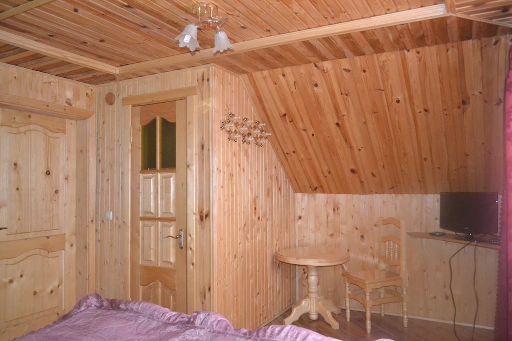 Sadyba Hatynka Jaremtsche Zimmer foto