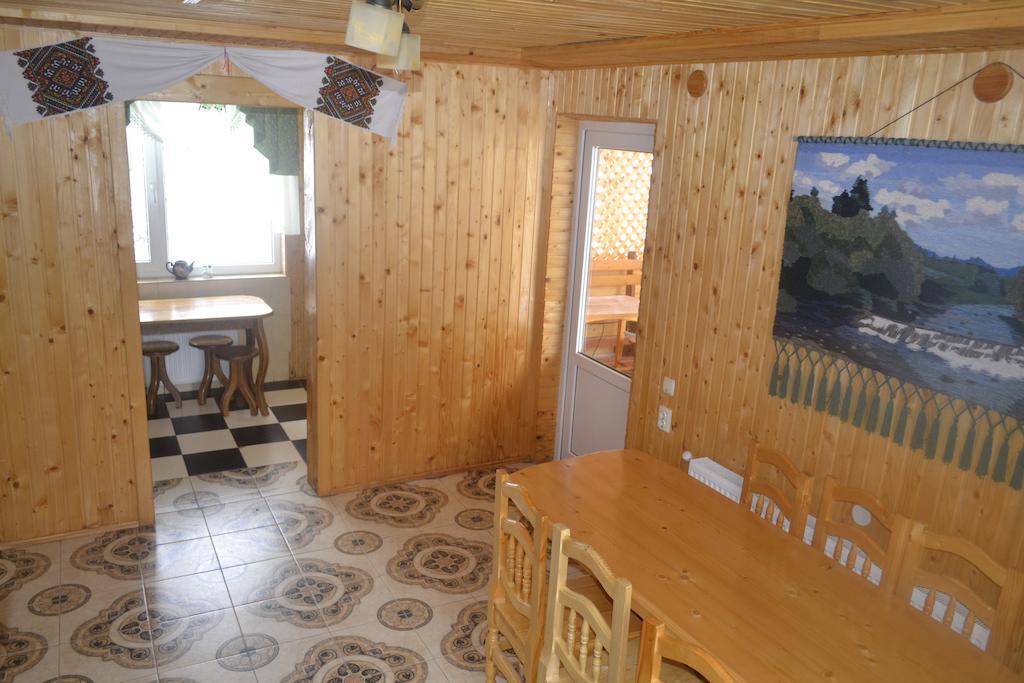 Sadyba Hatynka Jaremtsche Zimmer foto