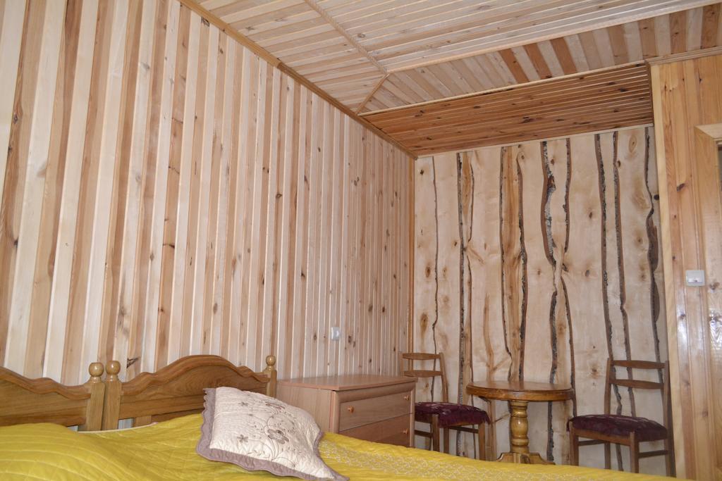 Sadyba Hatynka Jaremtsche Zimmer foto